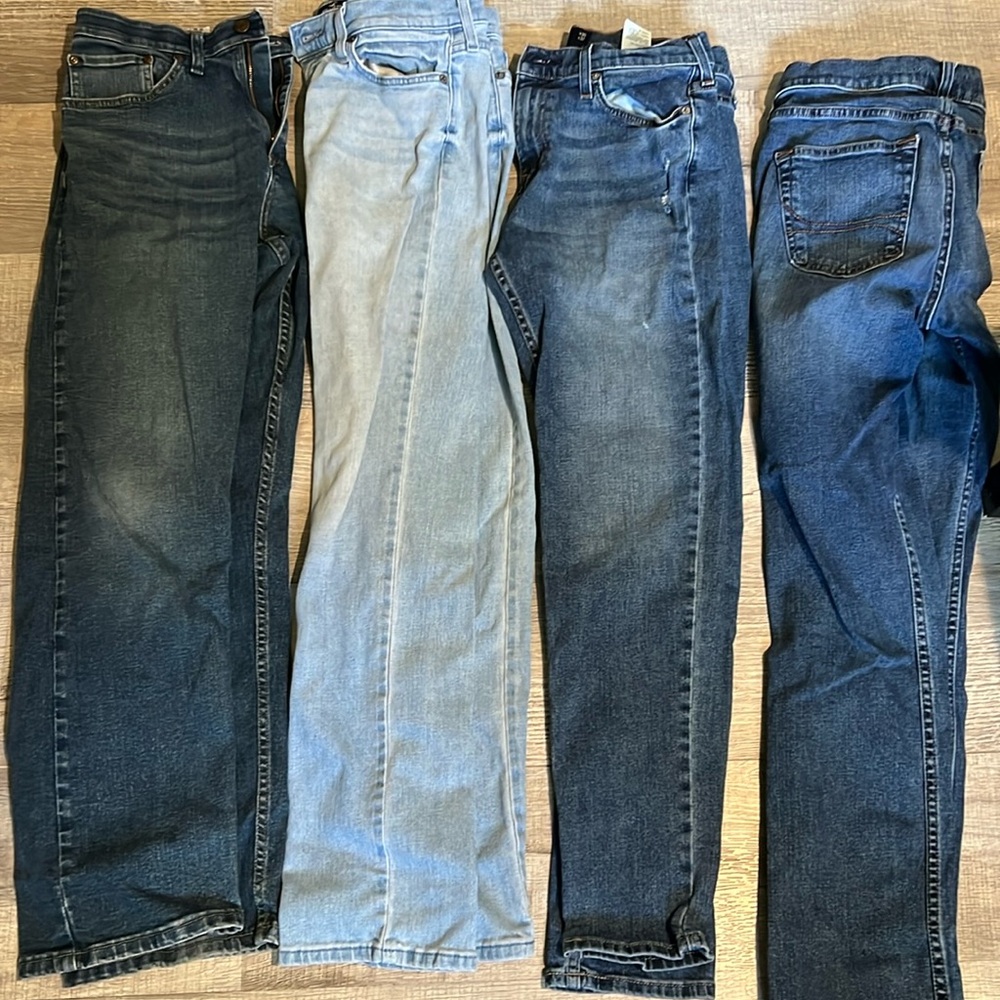 Jeans Sizes 32’ by 30’